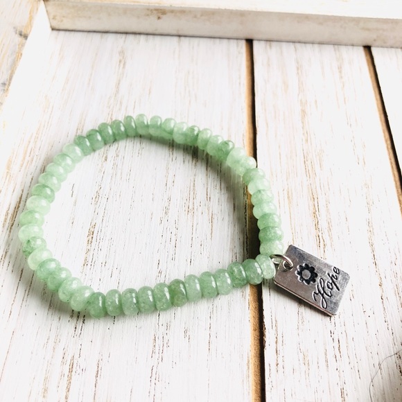 Green Jade Stretch Bracelet - Picture 2 of 2